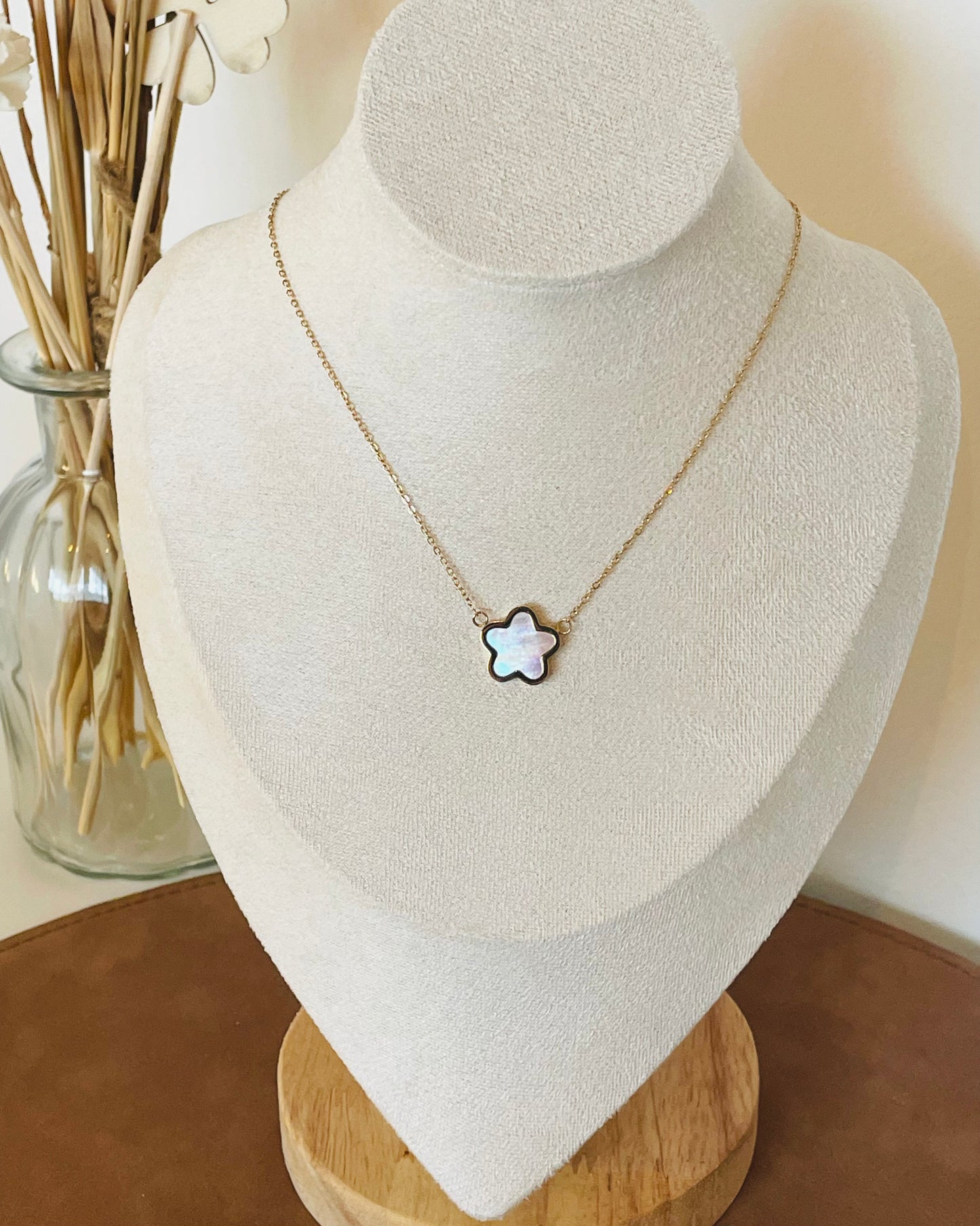 Collier Olivia