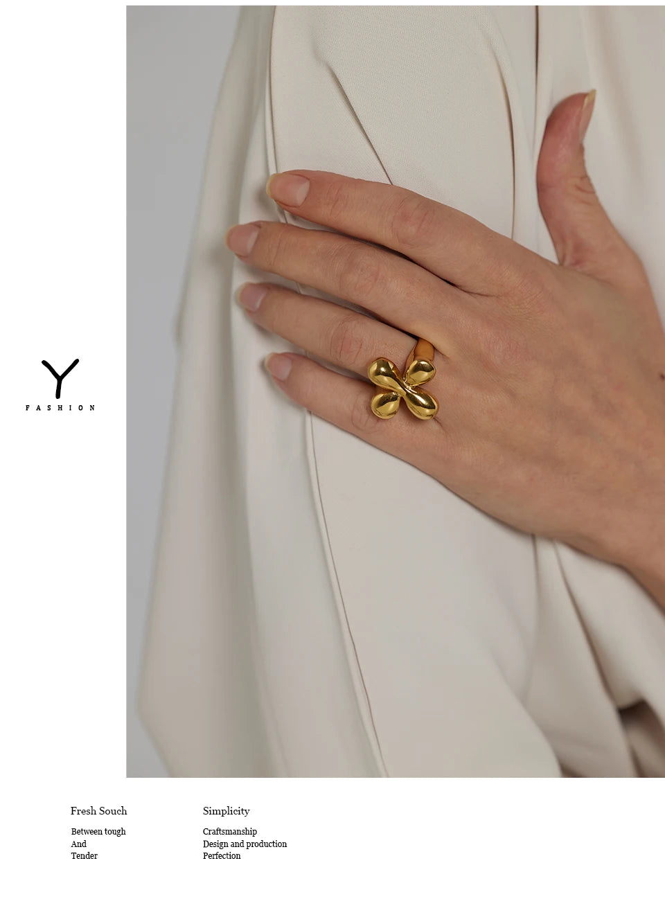 Ring mit stilisiertem Blumendesign – 18 Karat vergoldeter Edelstahl