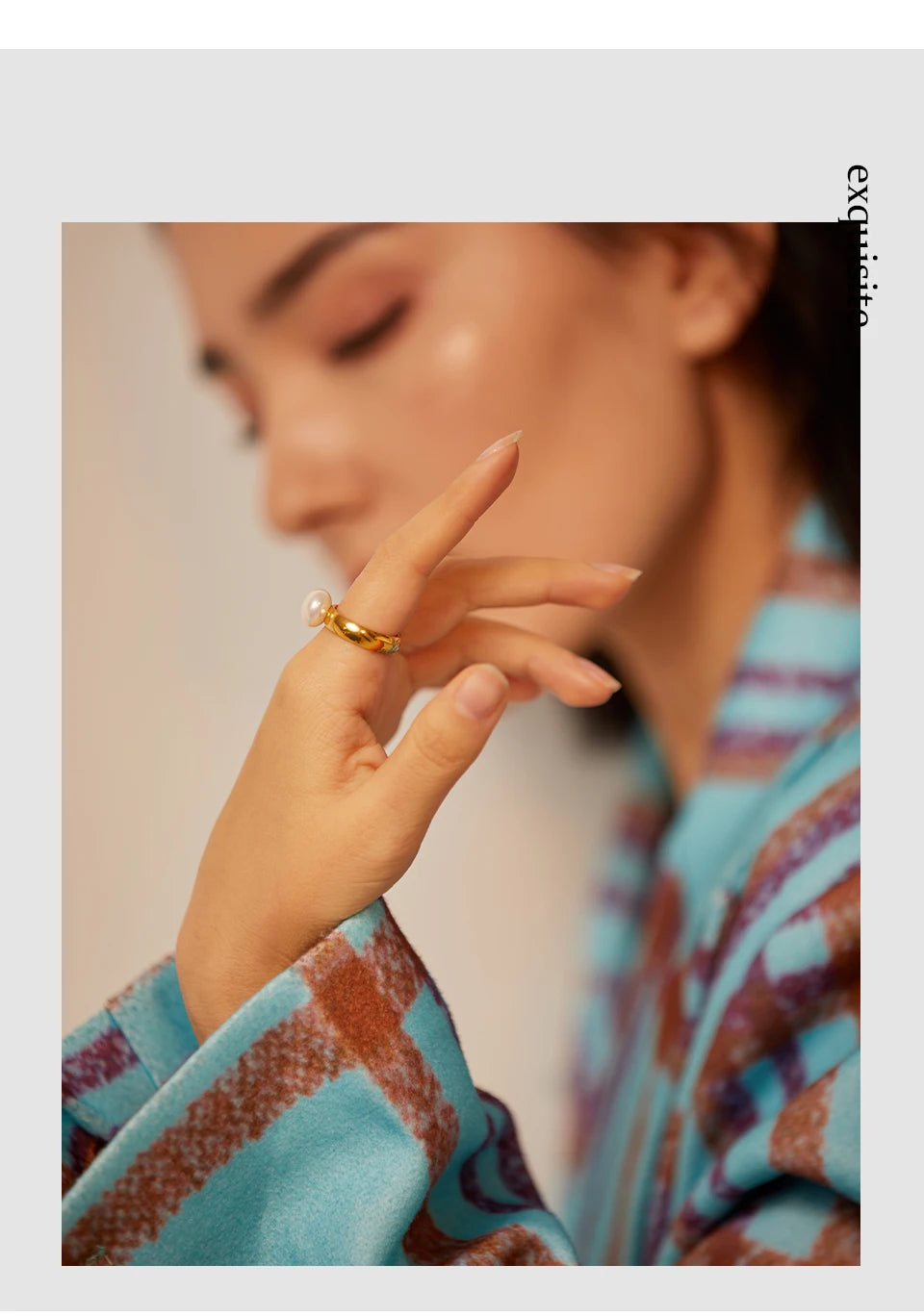 Perlenring auf Goldband – Minimalistische Eleganz in Edelstahl