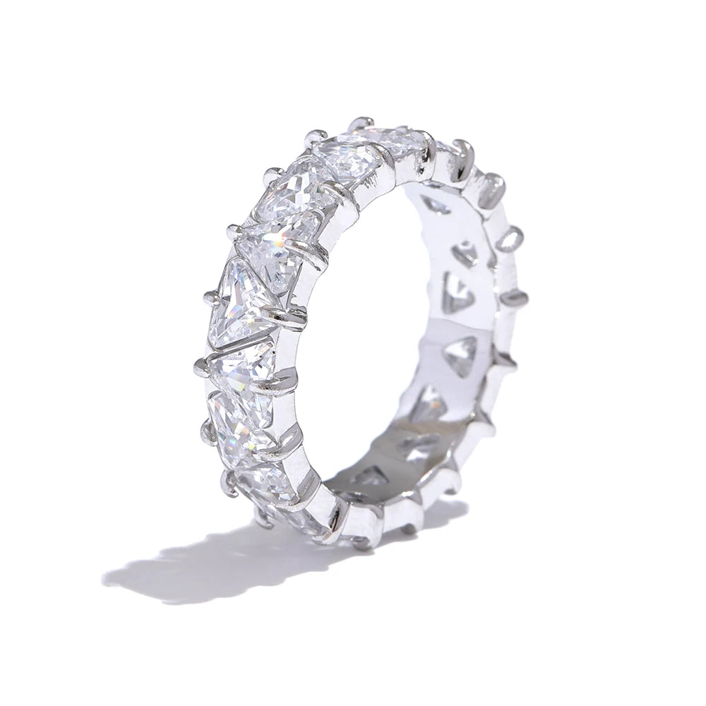 Bling Heart Ring – Edelstahl und Zirkonia, glänzendes Finish