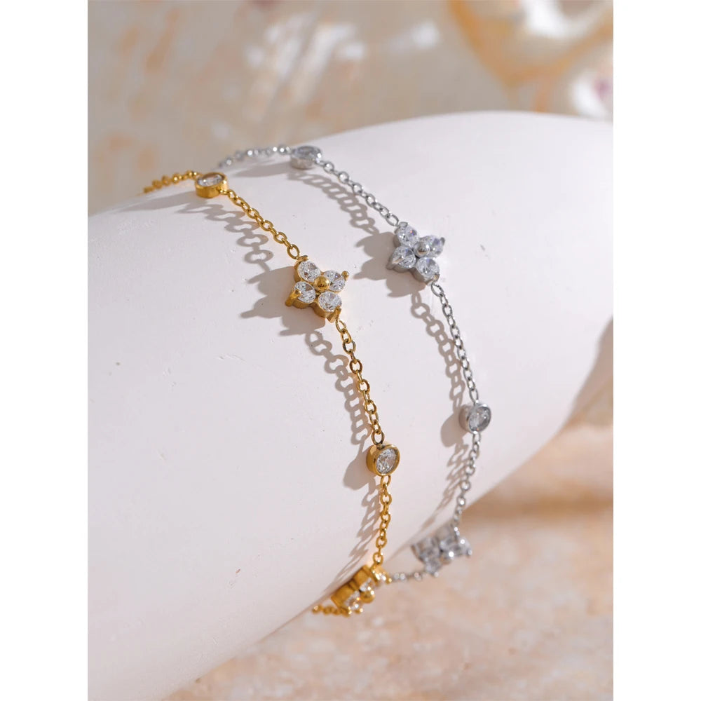 Zirkonia-Blumenarmband – Vergoldeter Edelstahl, Zart & Raffiniert