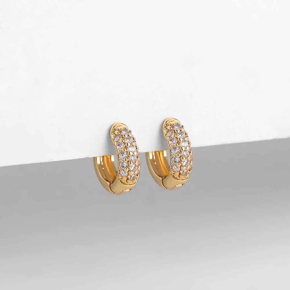 Boucles d’oreilles Huggie en acier inoxydable plaqué or – Créoles fines zircon CZ