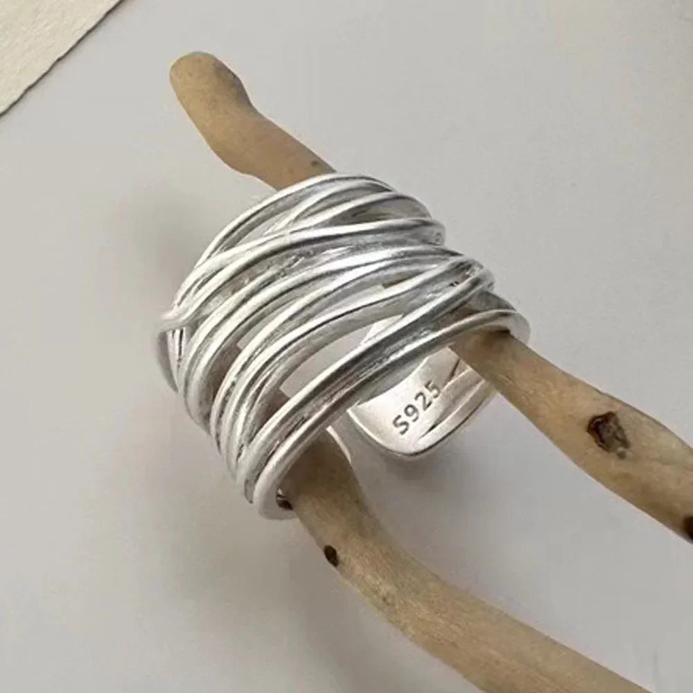 Minimalistischer breiter Ring aus 925er Silber – Modernes & elegantes Design