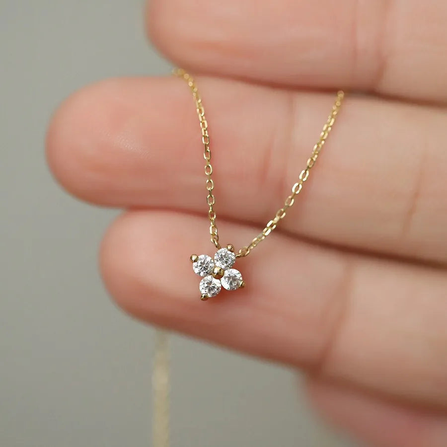 Collier ou Bracelet Pendentif Pétale en Argent 925 – Délicatesse & Éclat