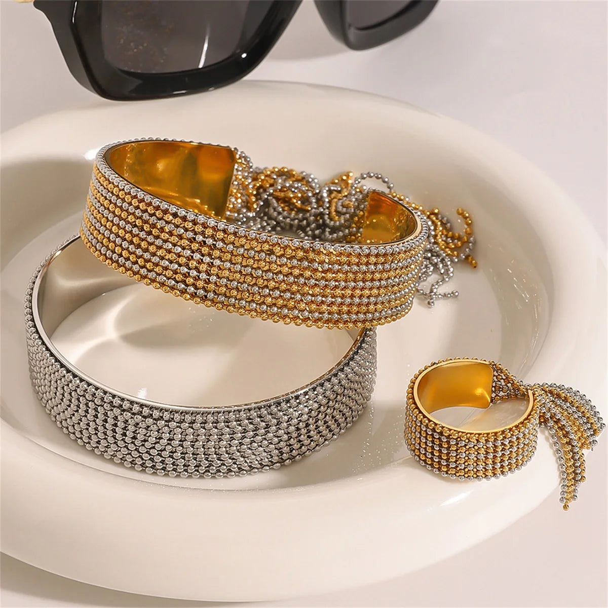 Quastenarmband und Ring – 18 Karat vergoldeter Edelstahl