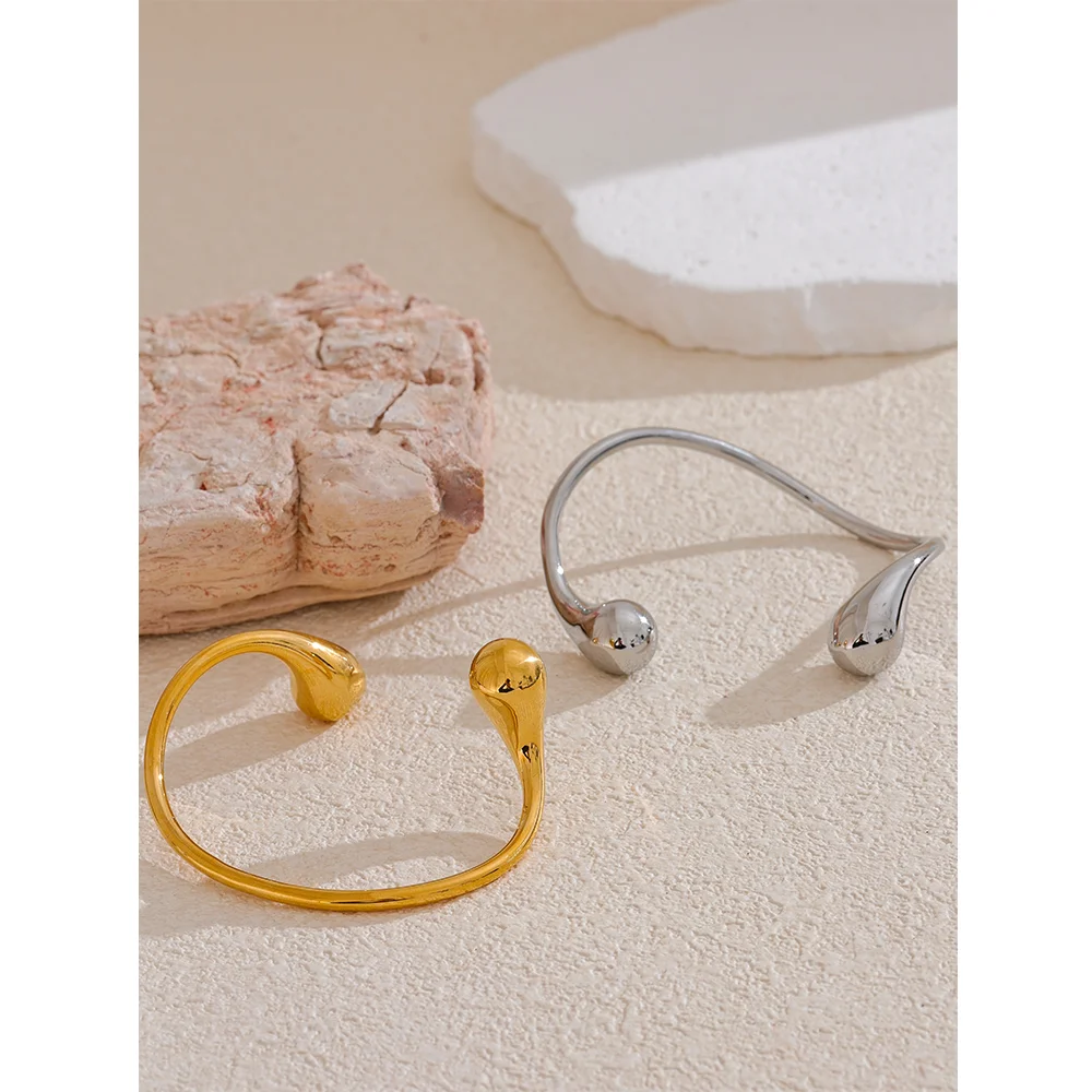 Gedrehtes Manschettenarmband – 316L Edelstahl, offenes Design