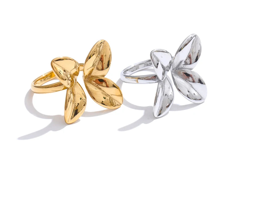 Bague Fleur Sculptée en Acier Inoxydable