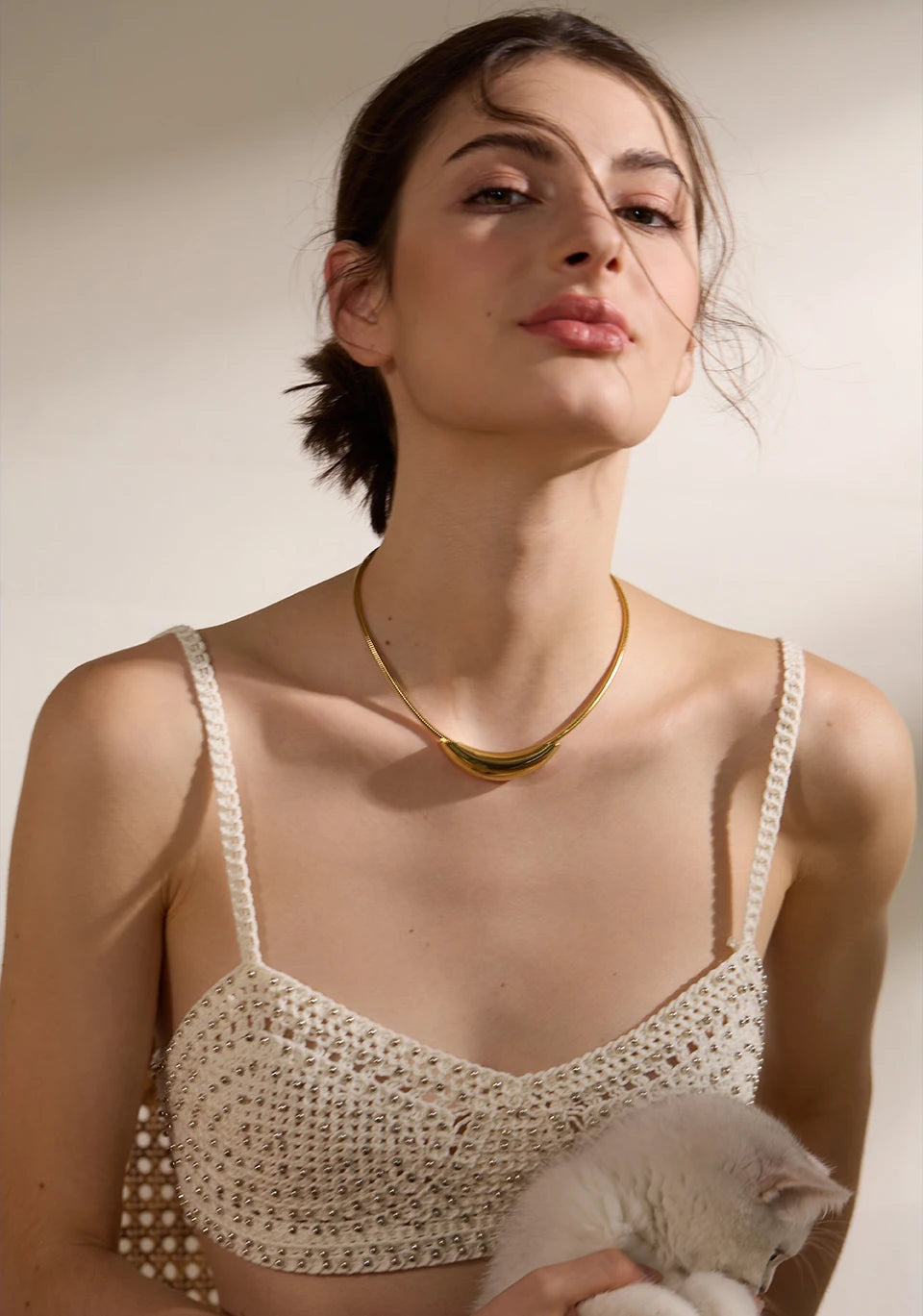 Collier Ras du Cou Tendance Plaqué Or 18K – Minimaliste et Stylé