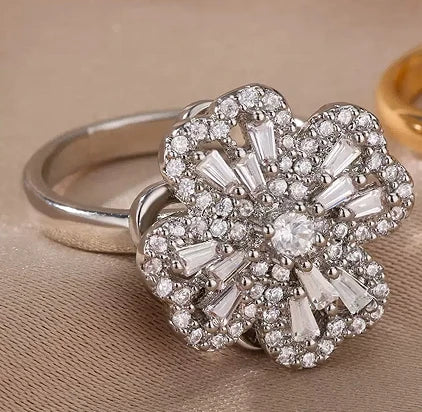 Glücksklee-Ring – drehbarer Zirkon, Anti-Stress-Edelstahl