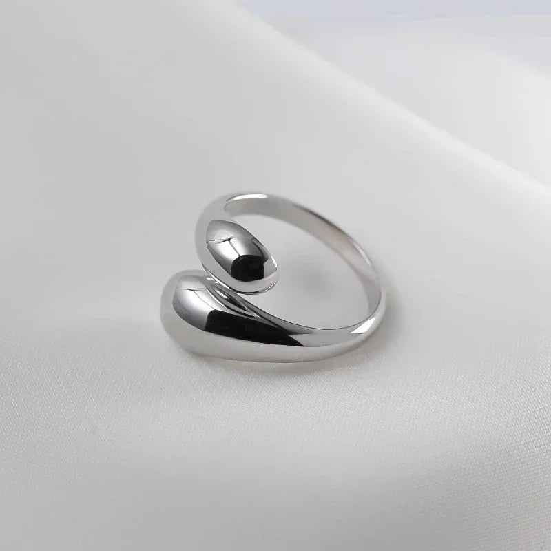 Minimalistischer breiter Ring aus 925er Silber – Modernes & elegantes Design