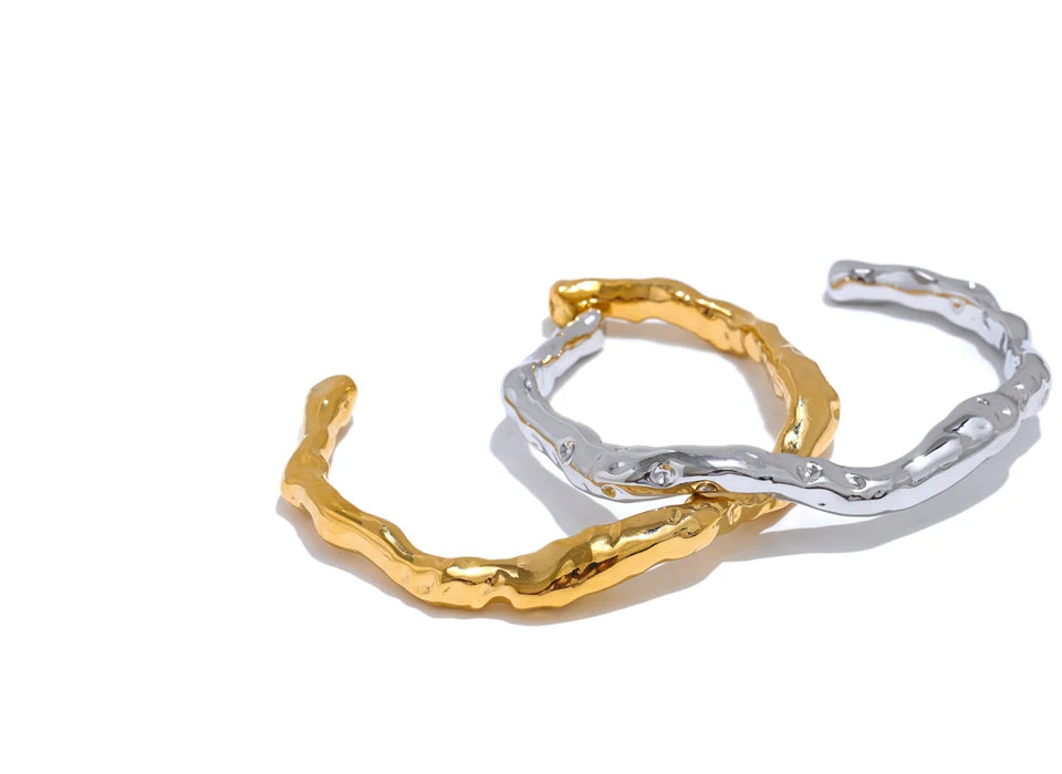 Gehämmertes Manschettenarmband – Rohes & modernes Design