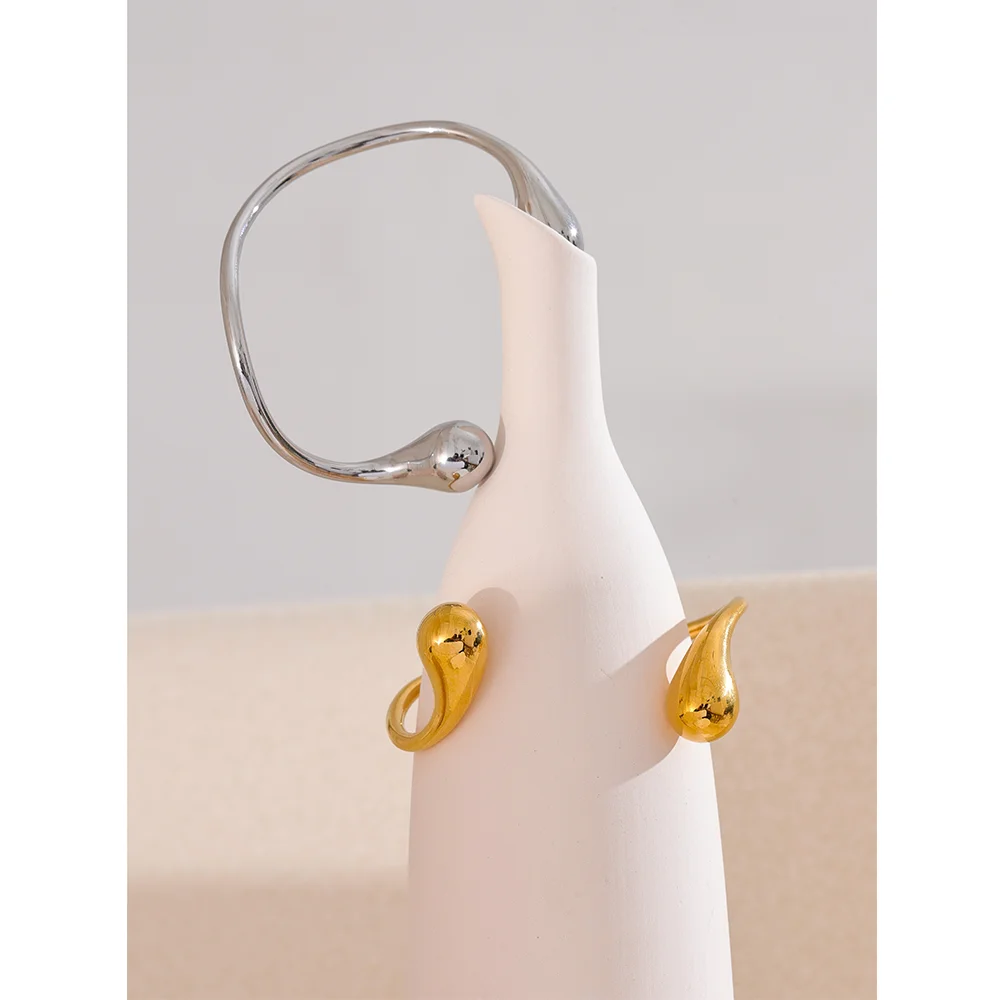 Gedrehtes Manschettenarmband – 316L Edelstahl, offenes Design