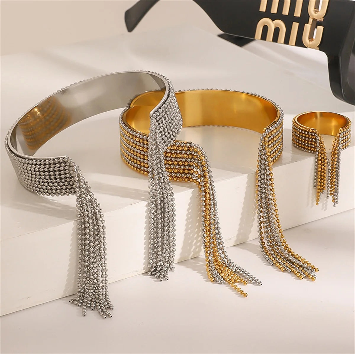 Quastenarmband und Ring – 18 Karat vergoldeter Edelstahl