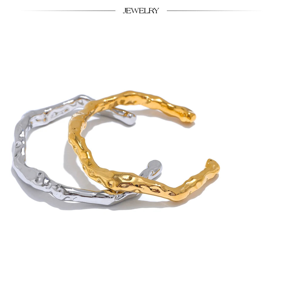 Gehämmertes Manschettenarmband – Rohes & modernes Design