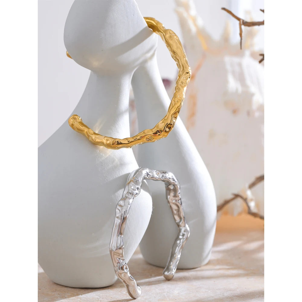 Gehämmertes Manschettenarmband – Rohes & modernes Design