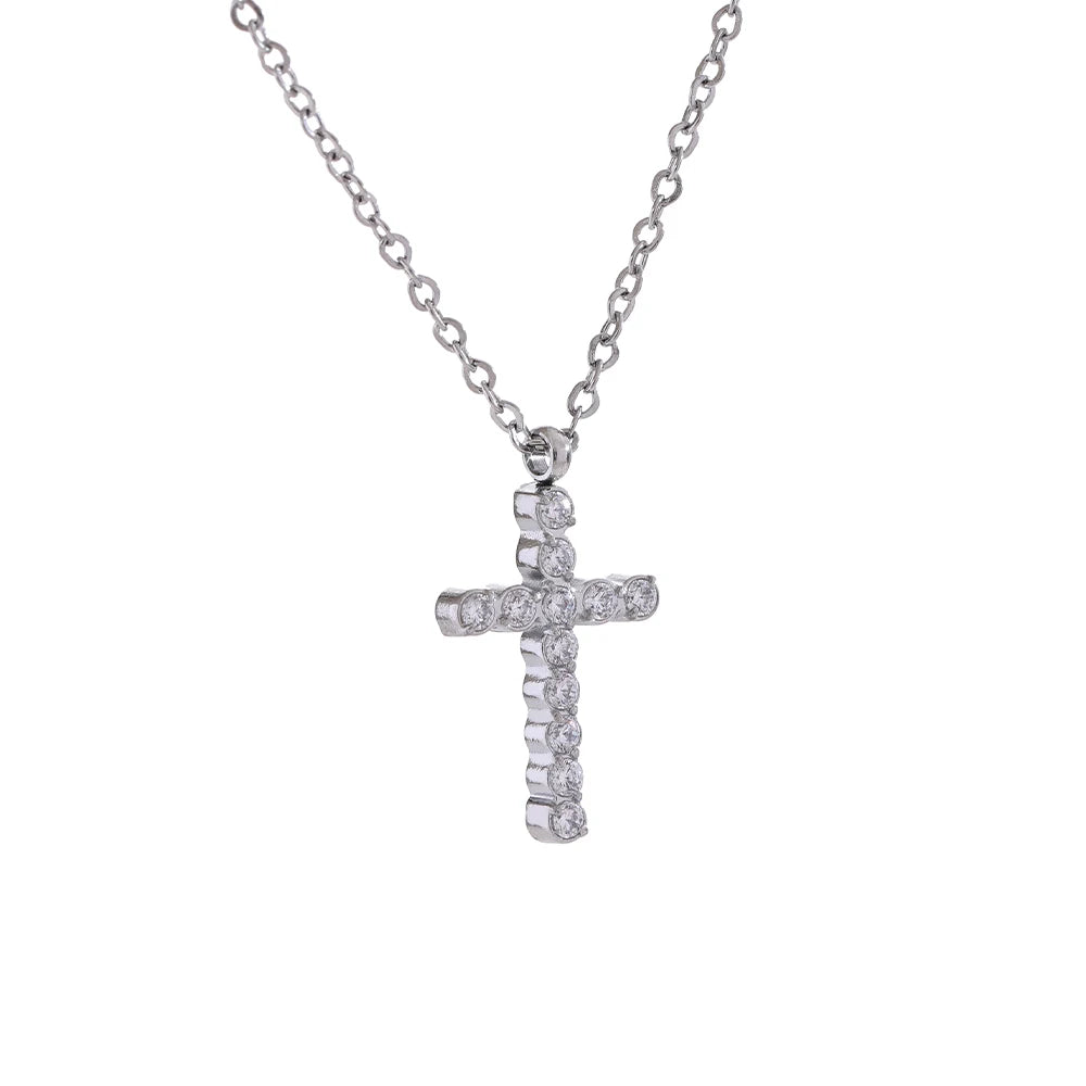 Zirkonia-Kreuz-Halskette – Brillante Eleganz