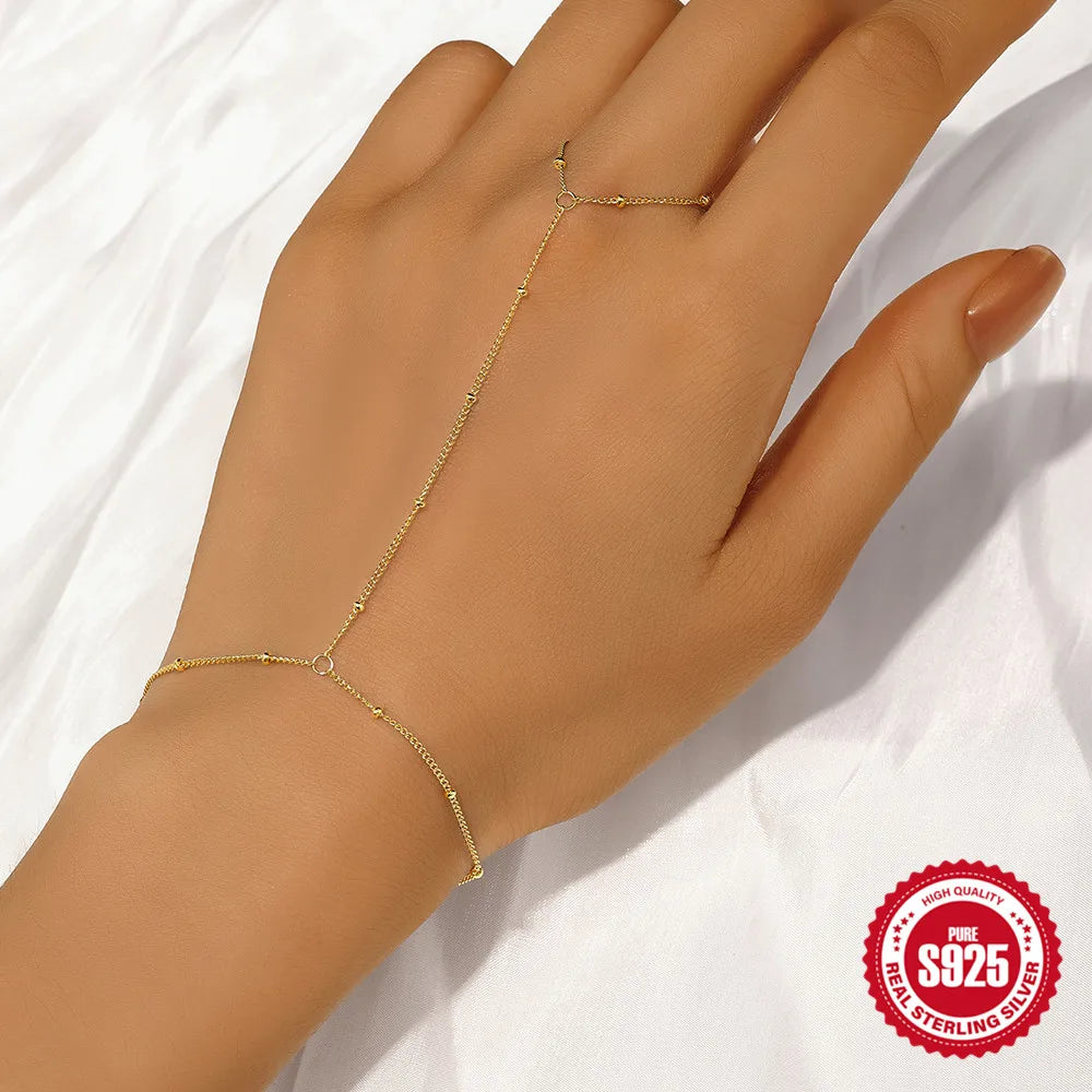Bracelet Chaîne de Main Chic – L’Élégance au Bout des Doigts