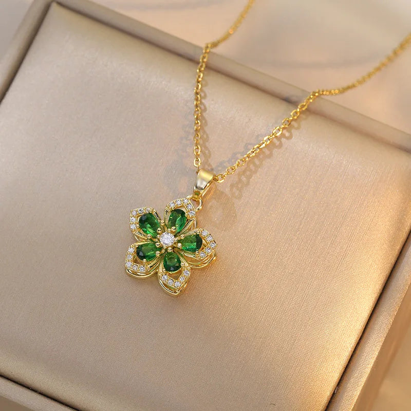 Collier Fleur Rotative Anti-Stress – Acier Inoxydable Plaqué Or 18K & Zircone