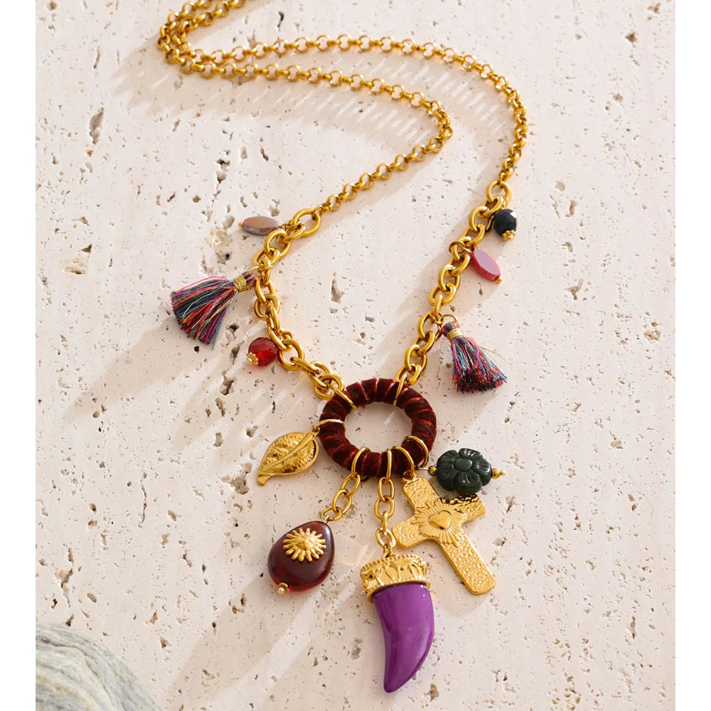 Collier long résine et pampilles en acier inoxydable