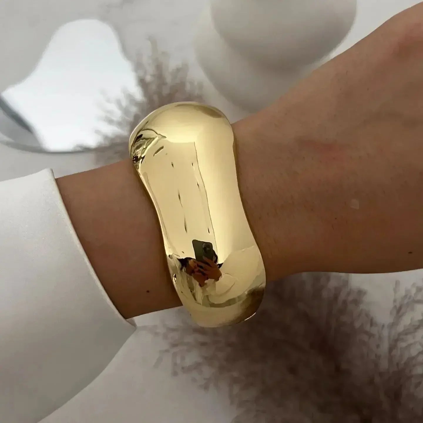 Breites Armreif-Armband – Gold- oder Silbermetall-Finish