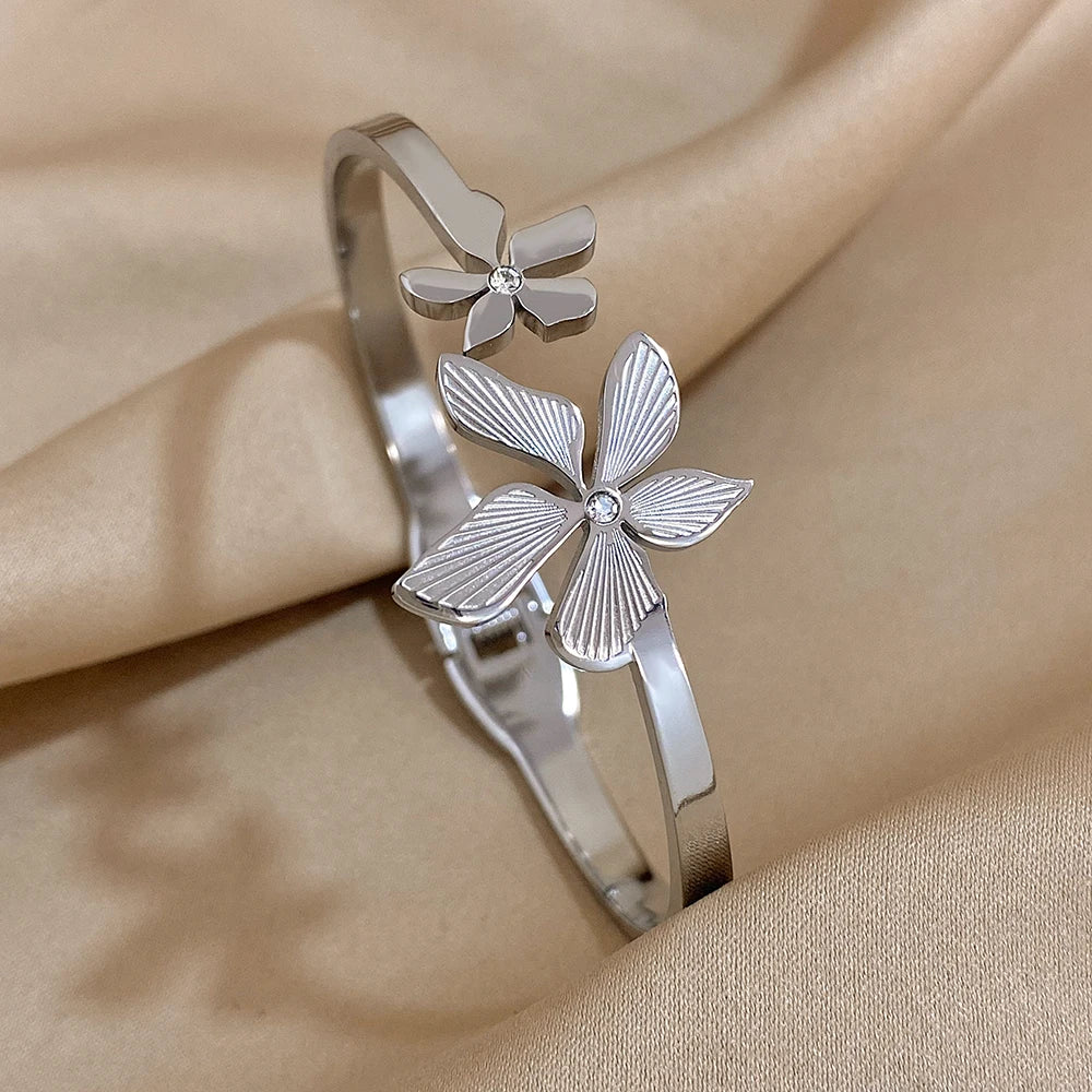 Doppeltes Blumen-Armband – Edelstahl in Gold oder Silber