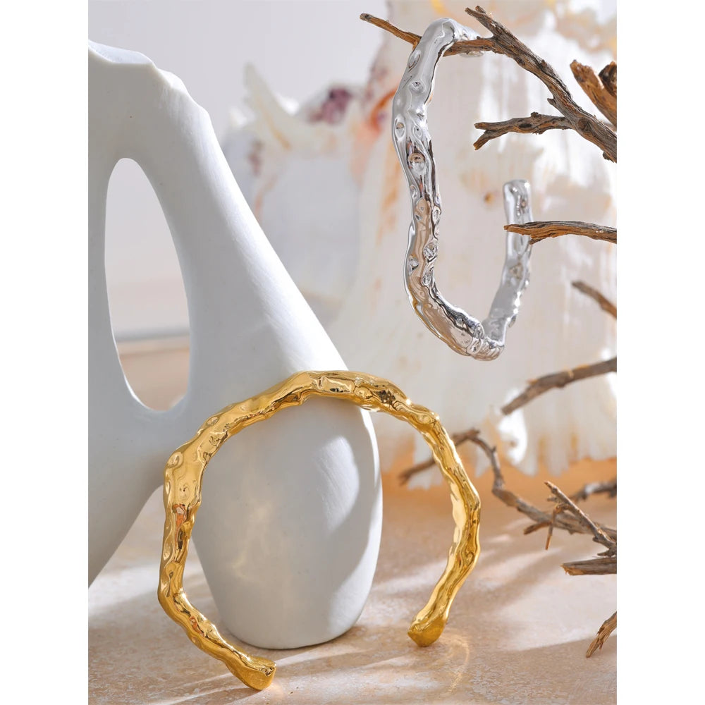 Gehämmertes Manschettenarmband – Rohes & modernes Design