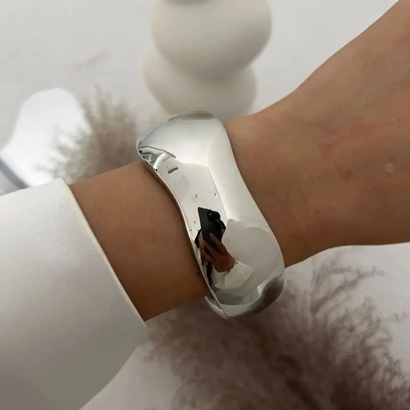 Breites Armreif-Armband – Gold- oder Silbermetall-Finish