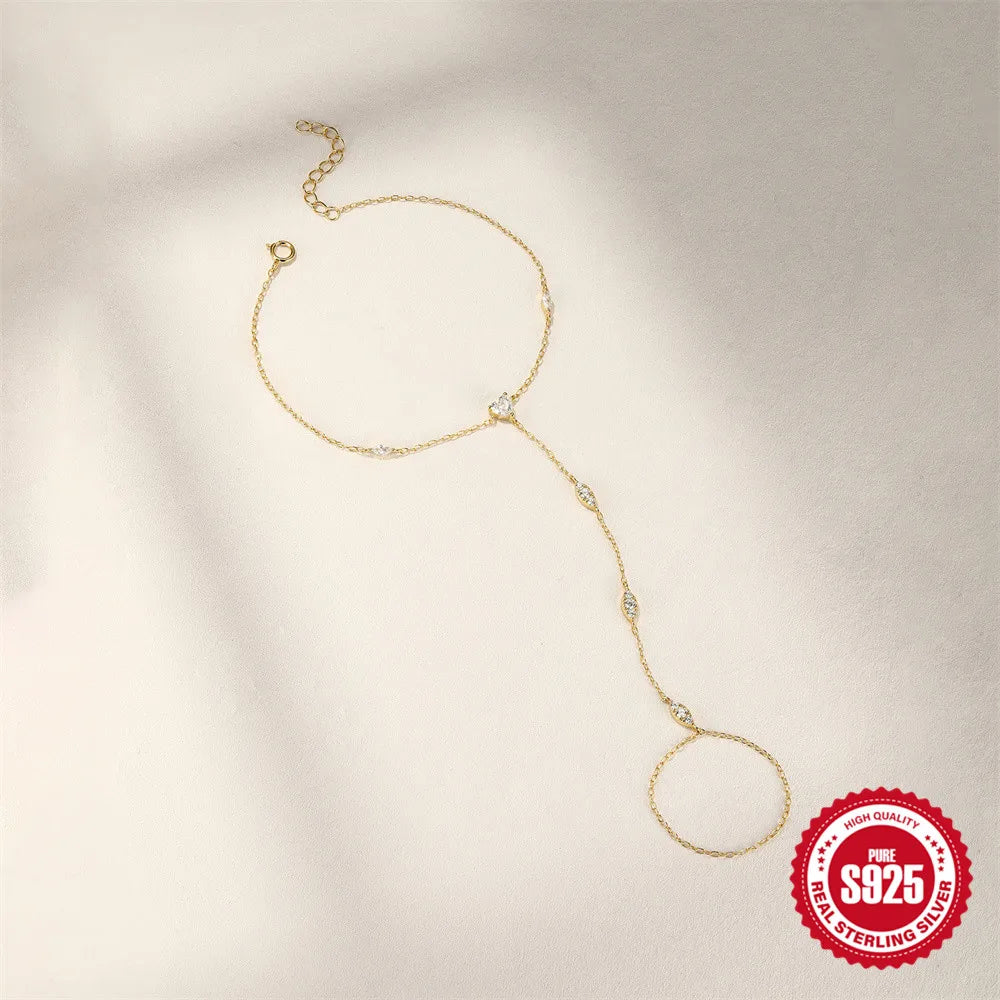Bracelet Chaîne de Main Chic – L’Élégance au Bout des Doigts