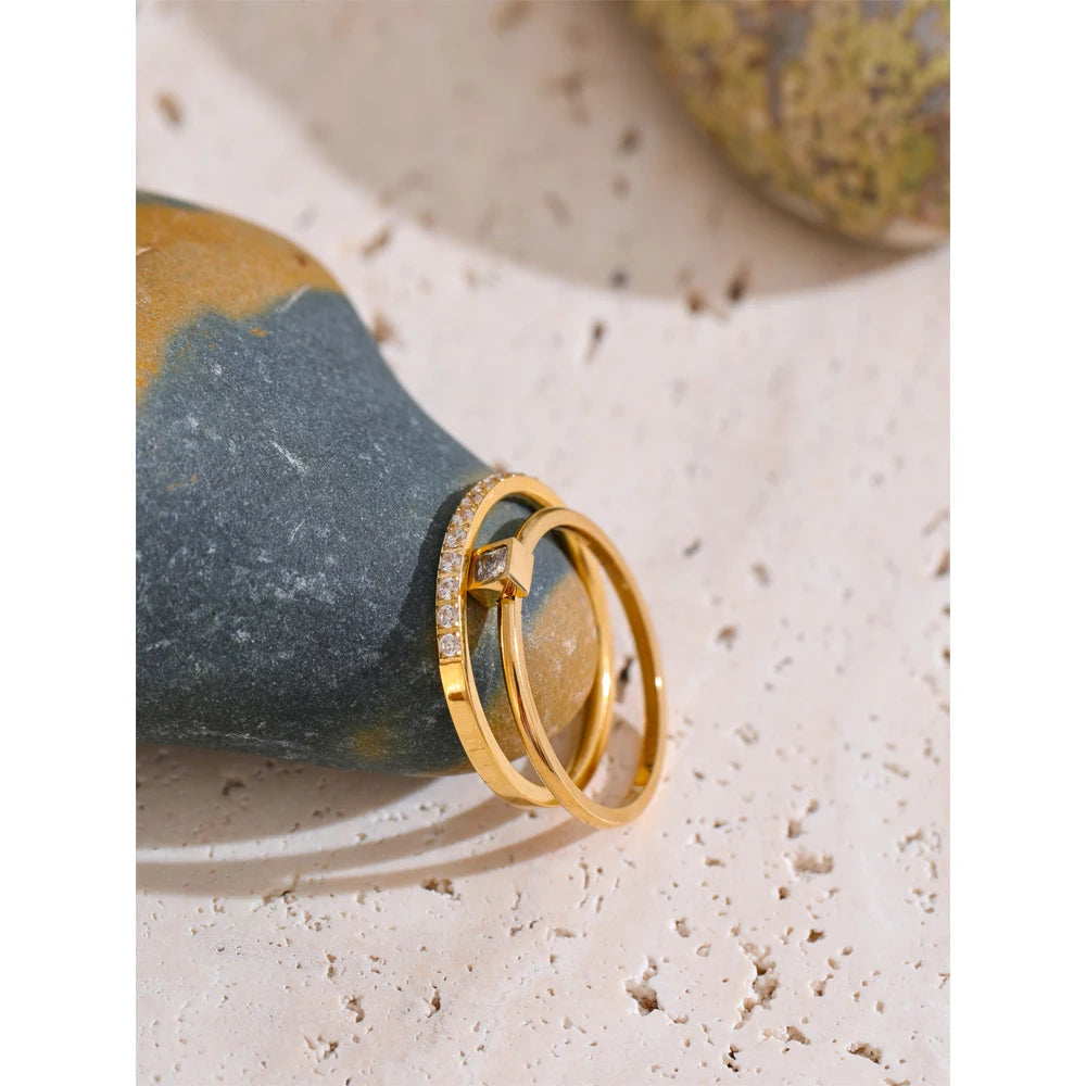 Lot de 2 bagues superposables femme en acier inoxydable doré – Zircon