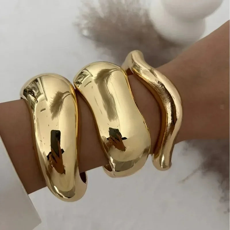 Breites Armreif-Armband – Gold- oder Silbermetall-Finish