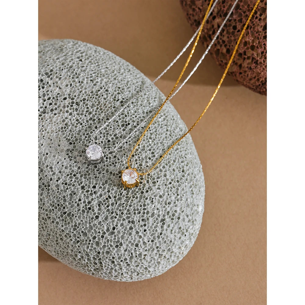 Collier pendentif zircon brillant en acier inoxydable – Bijou femme chic et étanche, plaqué or PVD 18K