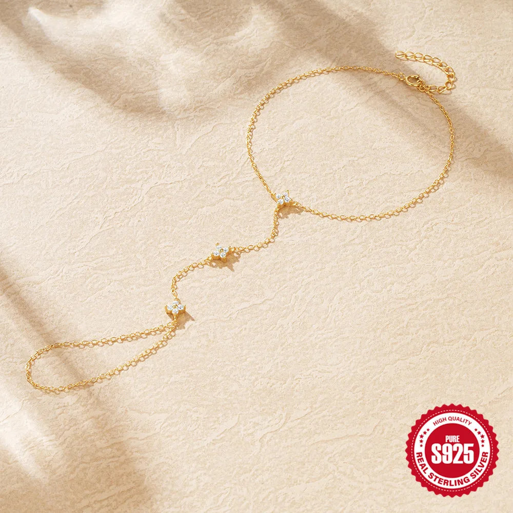 Bracelet Chaîne de Main Chic – L’Élégance au Bout des Doigts