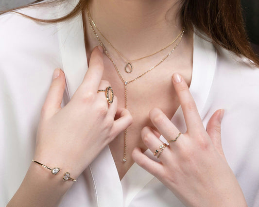 10 tendances bijoux femme 2025 : pièces incontournables pour briller avec style