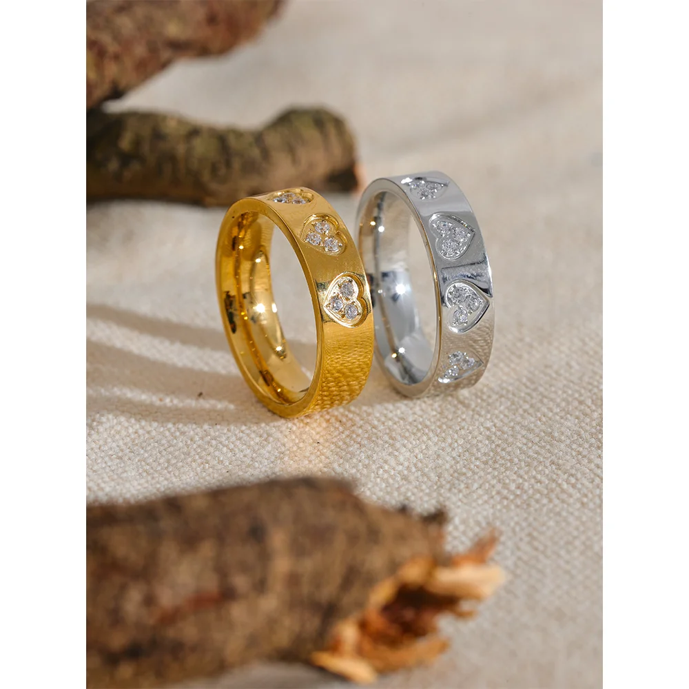 Bague cœurs scintillants – Acier inoxydable doré & zircons