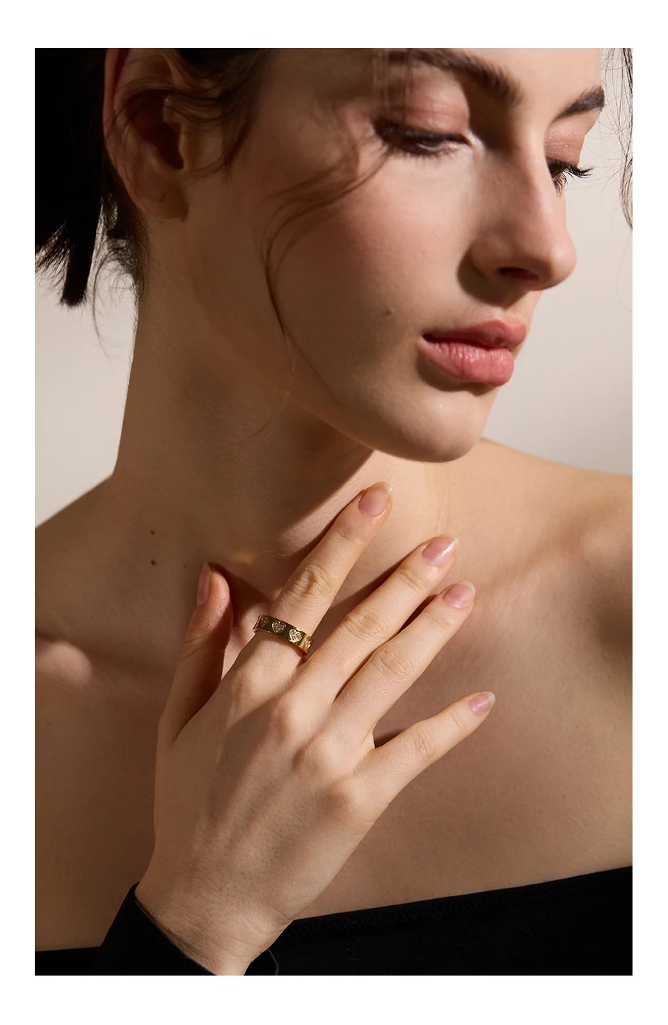 Bague cœurs scintillants – Acier inoxydable doré & zircons