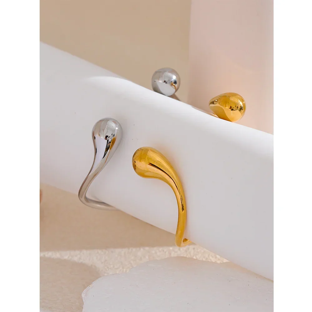 Bracelet manchette torsadée en acier inoxydable