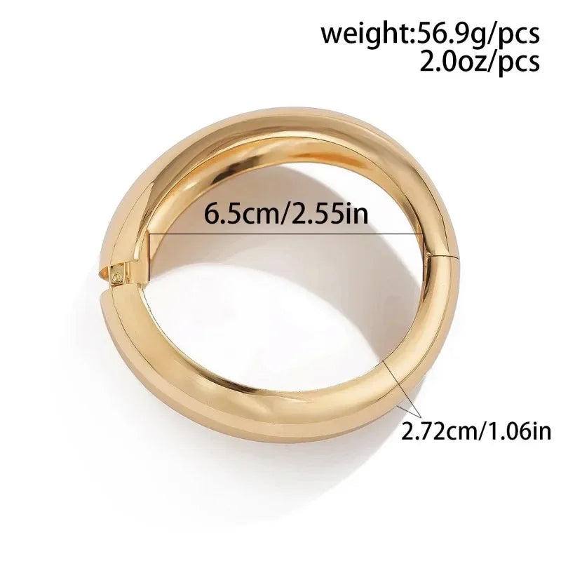 Wide cuff bracelet – Gold or silver metal finish