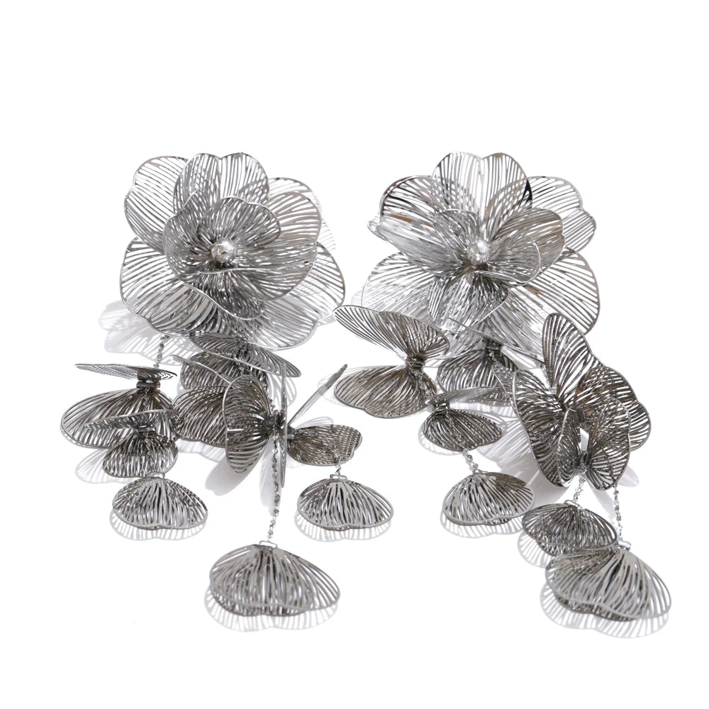 Boucles d’oreilles pendantes fleur élégantes