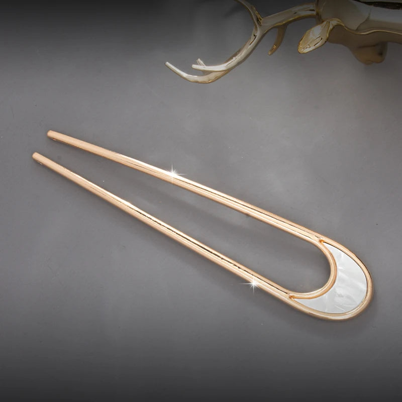 Épingle à cheveux en métal et émail – Accessoire élégant pour coiffures chic