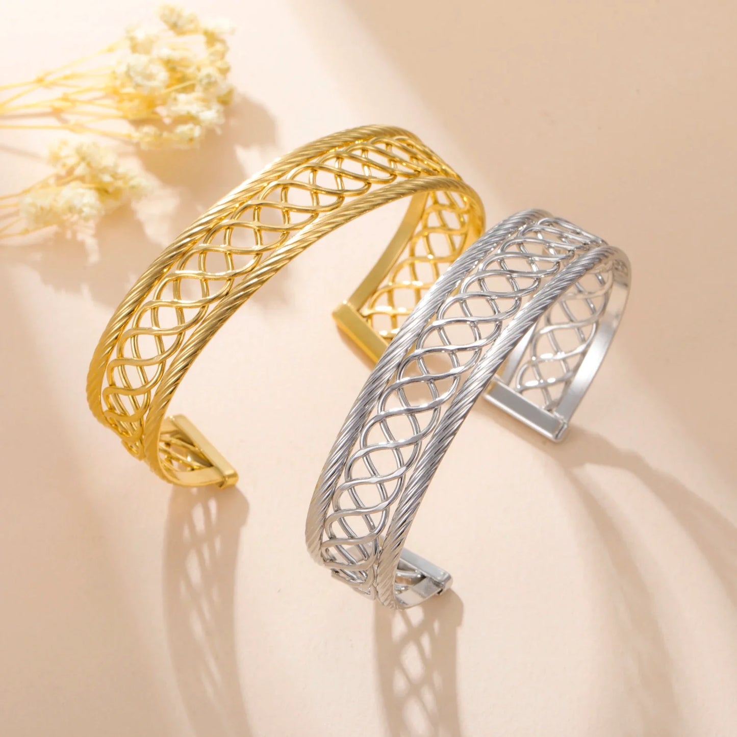 Bracelet manchette multi-rangs doré en acier inoxydable