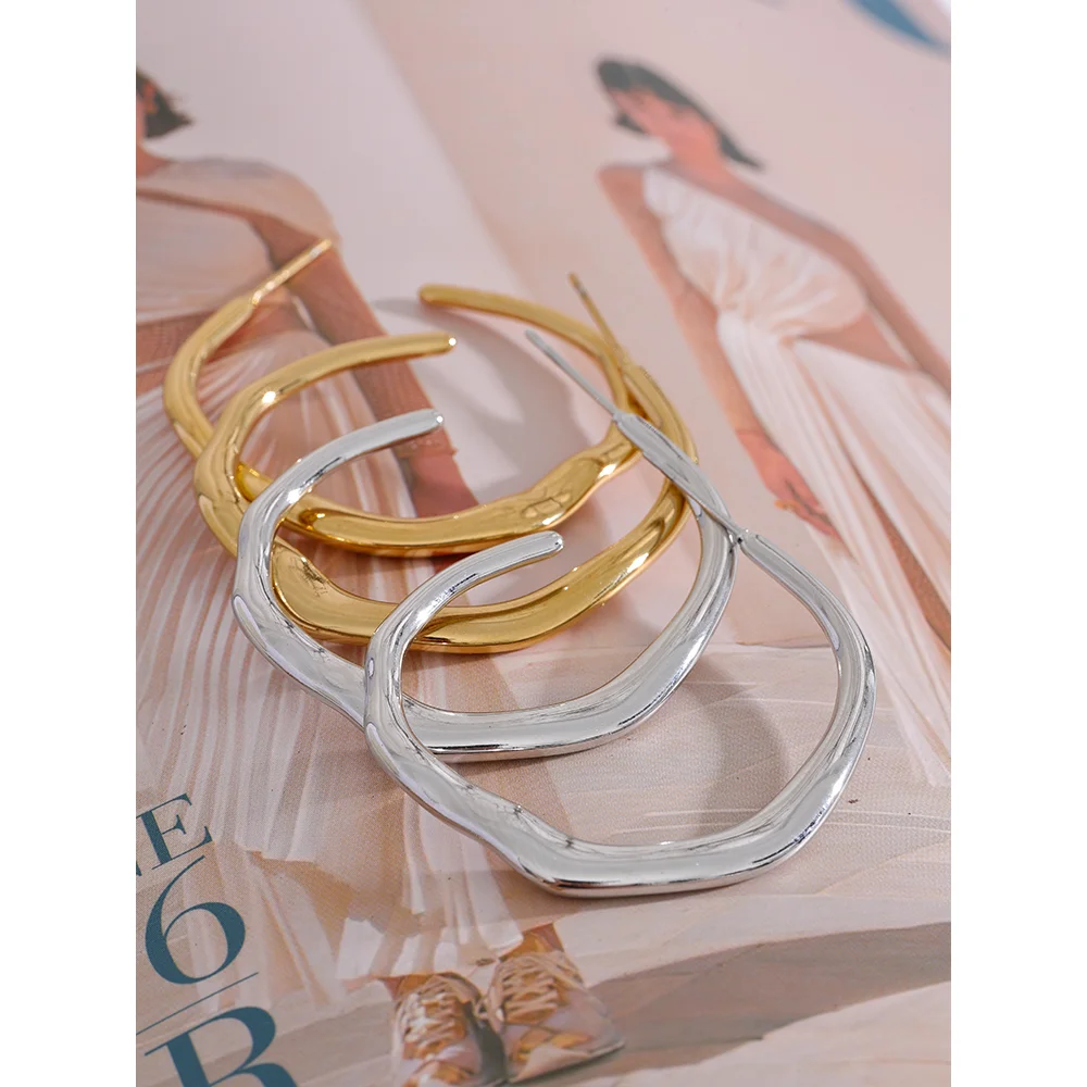 Boucles d'Oreilles Minimalistes en Acier Inoxydable – Design Géométrique