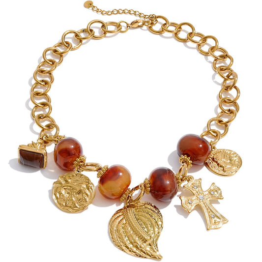 Collier pendentif feuille croix résine vintage – minimaliste