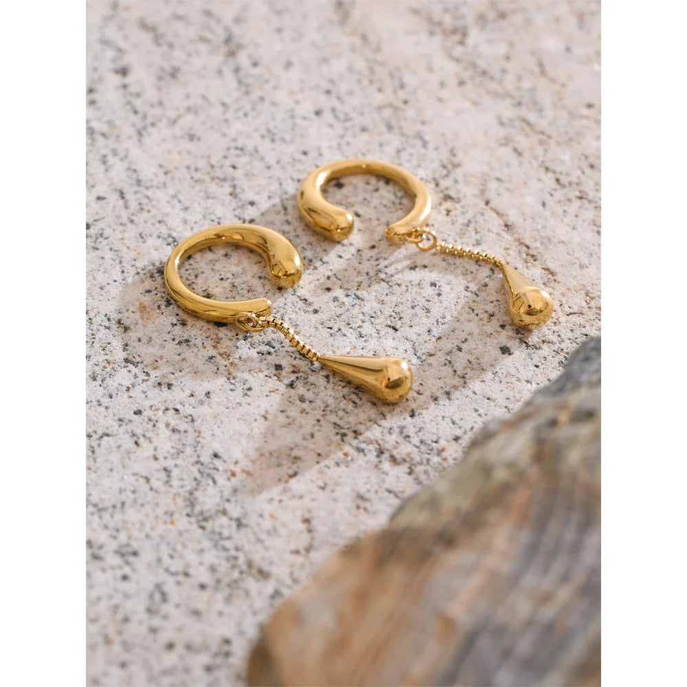 Ear cuff chaîne goutte – doré ajustable