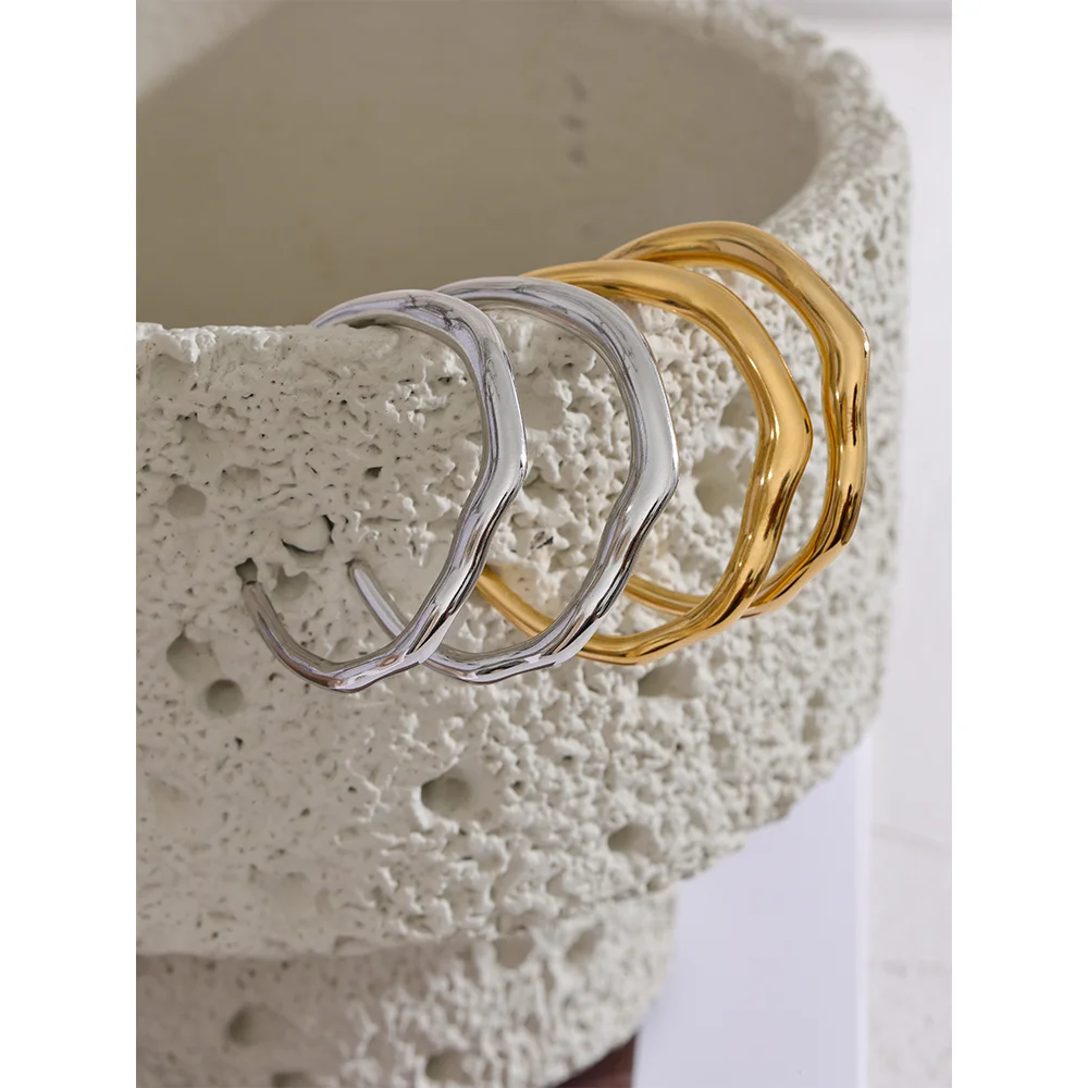 Boucles d'Oreilles Minimalistes en Acier Inoxydable – Design Géométrique