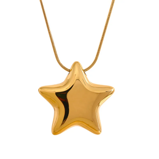 Collier Pendentif Étoile en Acier Inoxydable Plaqué Or 18K – Brillance Moderne et Charme Céleste