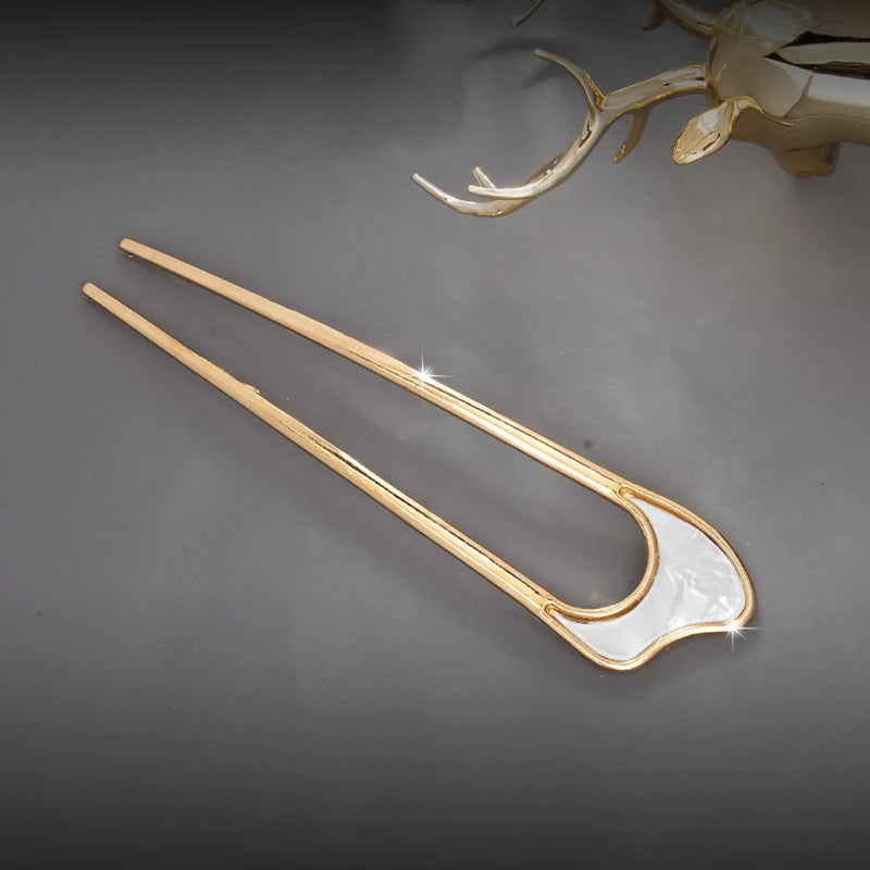 Épingle à cheveux en métal et émail – Accessoire élégant pour coiffures chic
