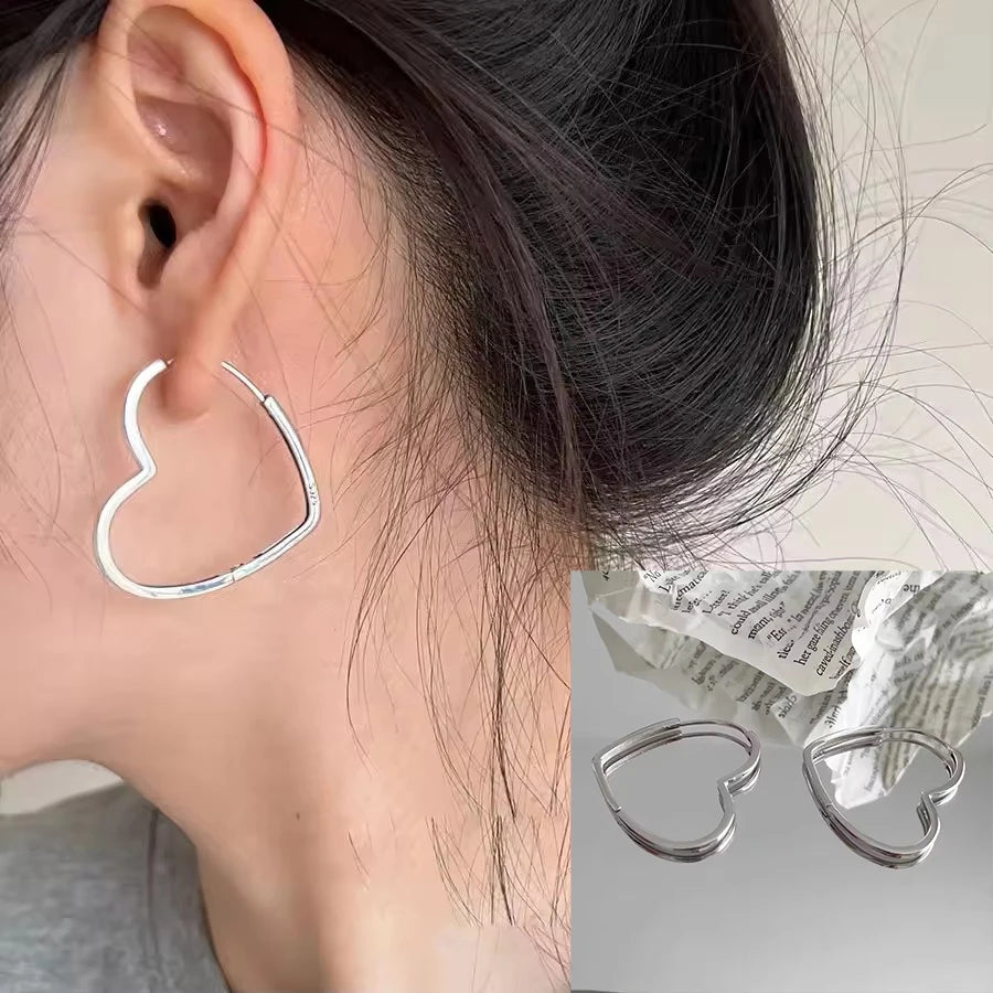 Boucles d’oreilles asymétriques étoile & lune en argent 925  Créoles plaqué or CZ tendance
