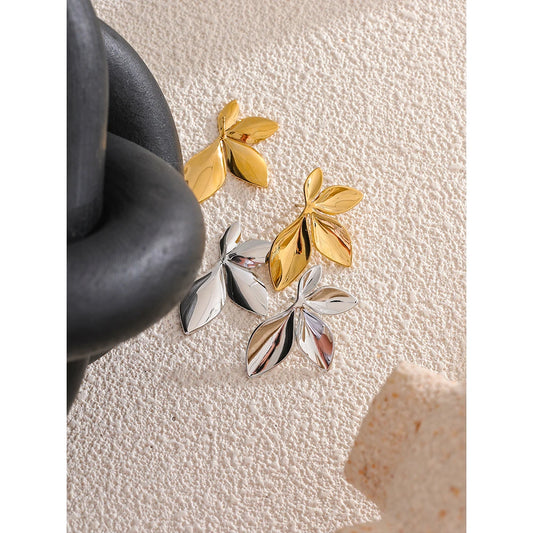 Boucles d’oreilles feuillage – Acier inoxydable doré, design sculpté